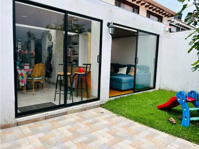 Casa de 3 alcobas en venta en Cedro Golf, Bogotá, 203 m² · foto 3 de 14