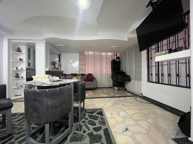 Casa en venta en Las Americas, Bogotá · foto 5 de 24