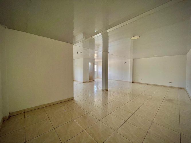 Oficina en venta en Abajo, Barranquilla, 295 m² · foto 3 de 18
