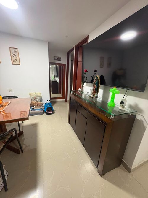 Apartamento de 2 alcobas en venta en Arroyohondo, Yumbo, 56 m² · foto 2 de 12
