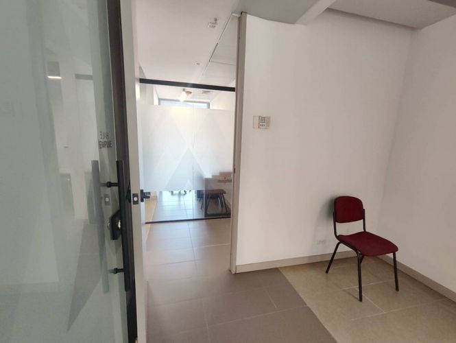 Oficina en arriendo en Las Palmas, Medellín, 245 m² · foto 6 de 22
