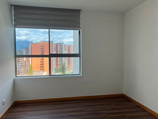 Apartamento de 3 alcobas en arriendo en Camino Verde, Envigado, 190 m² · foto 13 de 18