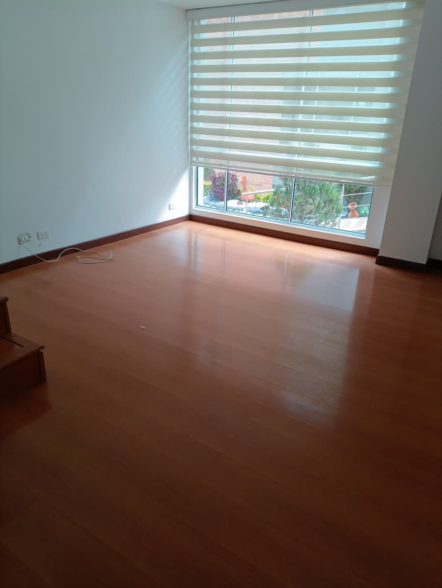 Casa en venta en Alameda, Bogotá · foto 2 de 24
