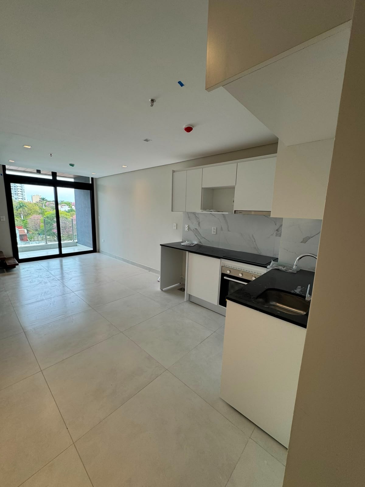 ALQUILO DEPARTAMENTO DE 2 DORMITORIOS TIPO DUPLEX EN CIVIS MARISCAL — foto 3
