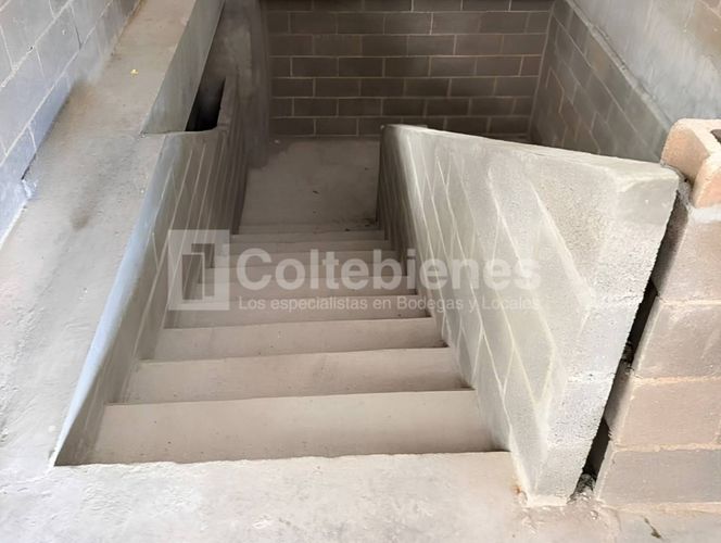 Bodega en arriendo en El Porvenir, Rionegro, 1051 m² · foto 10 de 16