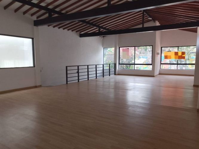 Oficina en arriendo en Patio Bonito, Medellín, 90 m² · foto 2 de 12