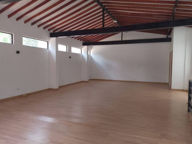 Oficina en arriendo en Patio Bonito, Medellín, 90 m² · foto 11 de 12