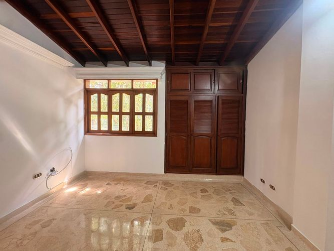 Casa de 4 alcobas en venta en San Jose, Sabaneta, 210 m² · foto 15 de 17