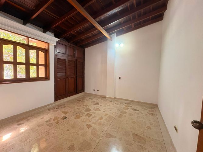 Casa de 4 alcobas en venta en San Jose, Sabaneta, 210 m² · foto 16 de 17