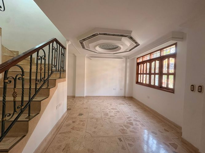 Casa de 4 alcobas en venta en San Jose, Sabaneta, 210 m² · foto 13 de 17