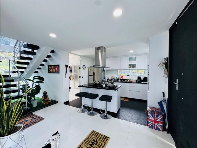 Casa de 4 alcobas en venta en San Antonio, Guarne · foto 11 de 24
