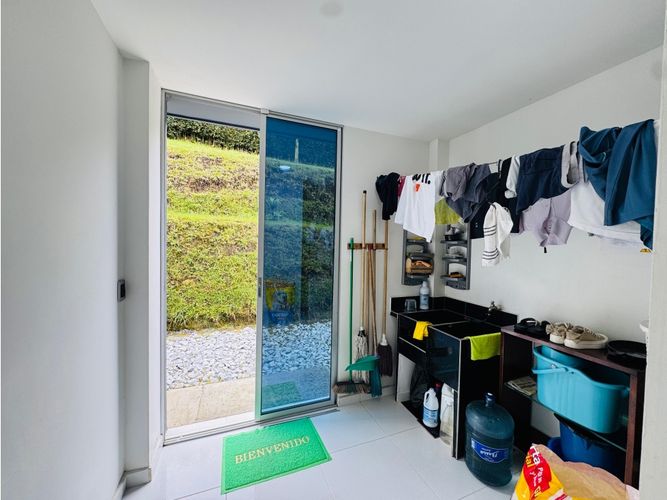 Casa de 4 alcobas en venta en San Antonio, Guarne · foto 22 de 24