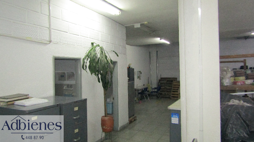 Bodega en venta en Belén, Medellín, 604 m² · foto 2 de 11