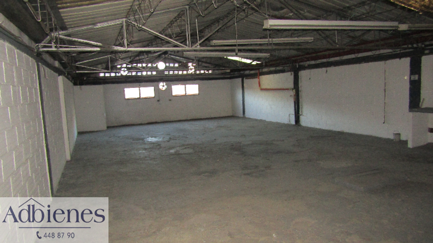 Bodega en venta en Belén, Medellín, 604 m² · foto 9 de 11