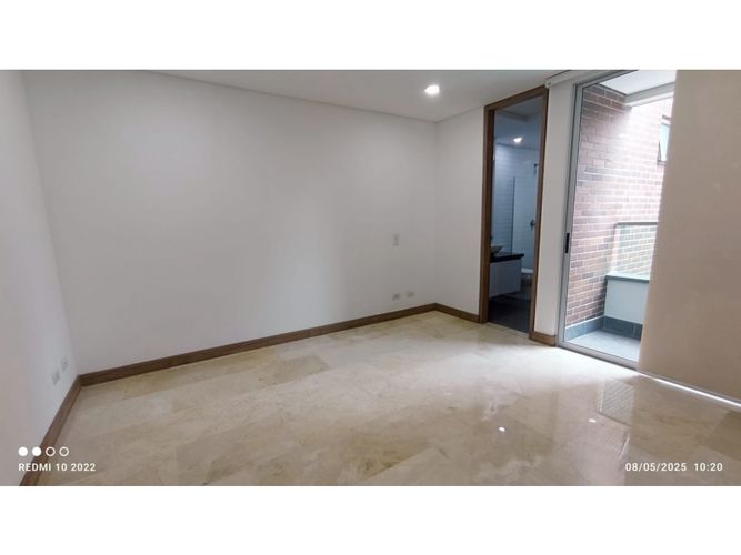 Apartamento de 3 alcobas en venta en Vía Las Palmas, Medellín, 136 m² · foto 5 de 17