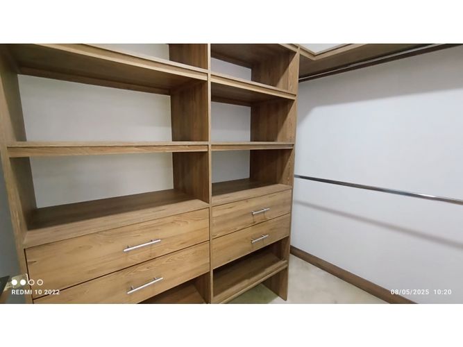 Apartamento de 3 alcobas en venta en Vía Las Palmas, Medellín, 136 m² · foto 10 de 17