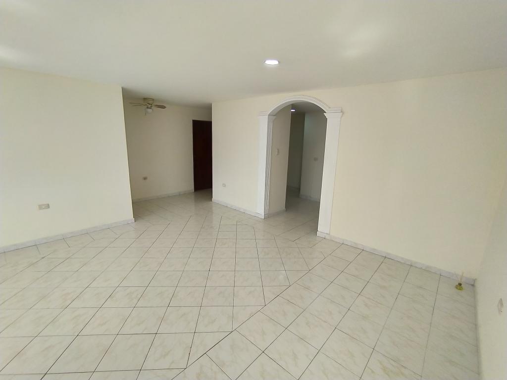 Departamento en alquiler con baja de precio en Bellavista