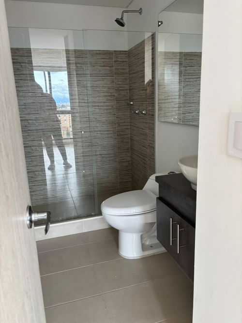 Apartaestudio en venta en Los Cedros, Bogotá, 43 m² · foto 4 de 8