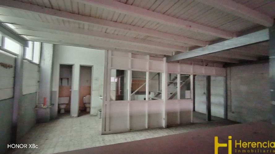 Bodega en arriendo en Perpetuo Socorro, Medellín, 440 m² · foto 10 de 12