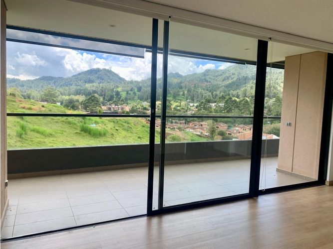 Apartamento de 2 alcobas en venta en San Jose De La Cima No.2, El Retiro, 76 m² · foto 2 de 22