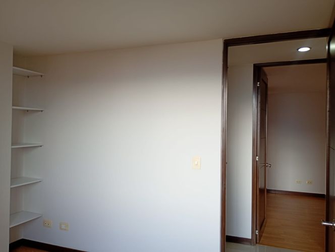 Apartamento de 3 alcobas en arriendo en El Poblado, Medellín, 110 m² · foto 7 de 14