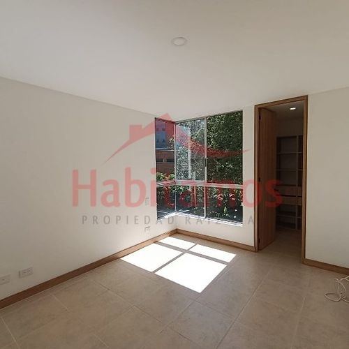 Apartamento de 2 alcobas en arriendo en Castropol, Medellín, 69 m² · foto 6 de 17
