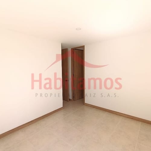 Apartamento de 2 alcobas en arriendo en Castropol, Medellín, 69 m² · foto 10 de 17