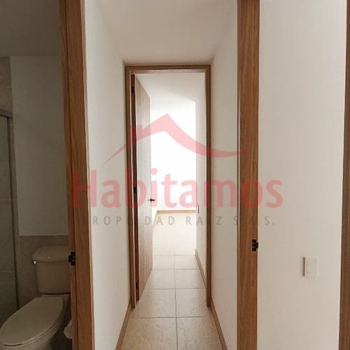 Apartamento de 2 alcobas en arriendo en Castropol, Medellín, 69 m² · foto 13 de 17