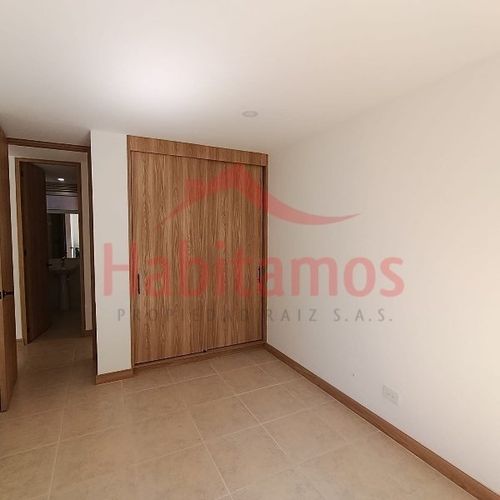 Apartamento de 2 alcobas en arriendo en Castropol, Medellín, 69 m² · foto 16 de 17