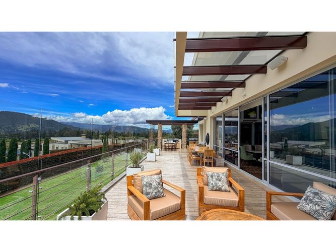 Casa de 4 alcobas en venta en Mercenario, Sopó, 506 m² · foto 4 de 24