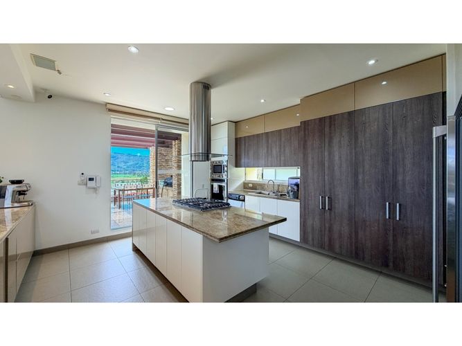 Casa de 4 alcobas en venta en Mercenario, Sopó, 506 m² · foto 9 de 24
