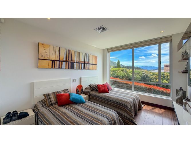 Casa de 4 alcobas en venta en Mercenario, Sopó, 506 m² · foto 12 de 24