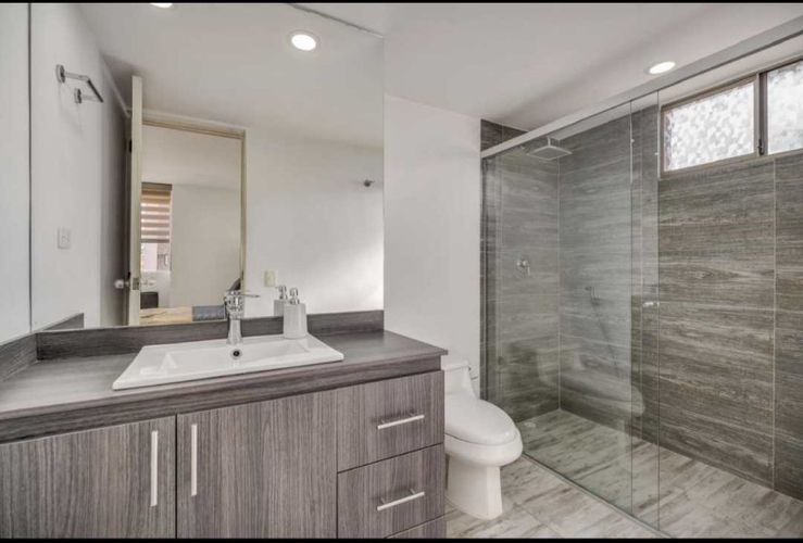 Apartamento de 4 alcobas en arriendo en Medellín, 130 m² · foto 11 de 13
