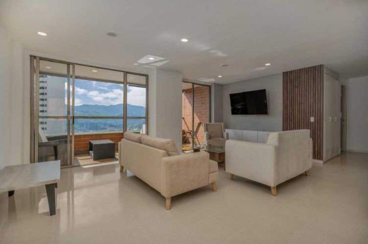 Apartamento de 4 alcobas en arriendo en Medellín, 130 m² · foto 12 de 13