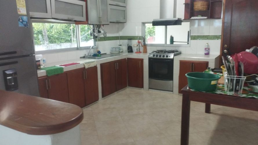 Casa de 5 alcobas en venta en Las Varas, Ricaurte, 590 m² · foto 13 de 24