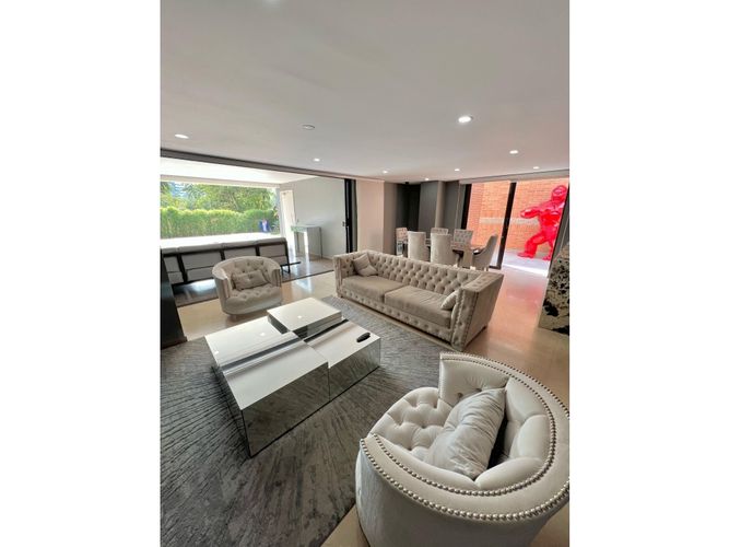 Casa de 3 alcobas en arriendo en Urbanización Las Cumbres, Medellín, 350 m² · foto 5 de 18
