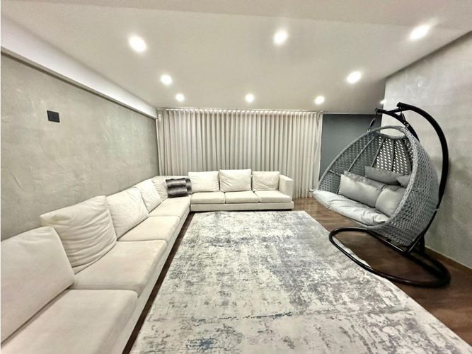 Casa de 3 alcobas en arriendo en Urbanización Las Cumbres, Medellín, 350 m² · foto 8 de 18