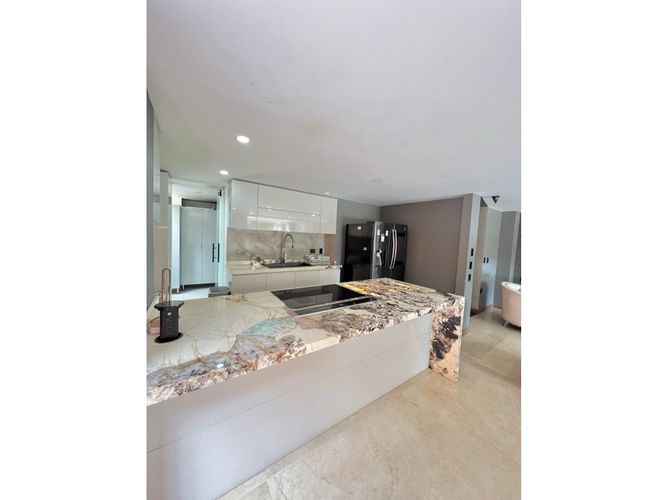 Casa de 3 alcobas en arriendo en Urbanización Las Cumbres, Medellín, 350 m² · foto 13 de 18