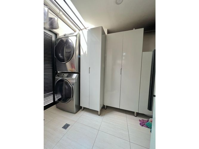 Casa de 3 alcobas en arriendo en Urbanización Las Cumbres, Medellín, 350 m² · foto 15 de 18