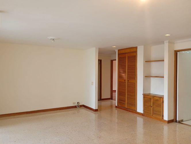 Apartamento de 3 alcobas en arriendo en El Poblado, Medellín, 150 m² · foto 7 de 19