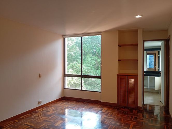 Apartamento de 3 alcobas en arriendo en El Poblado, Medellín, 150 m² · foto 12 de 19