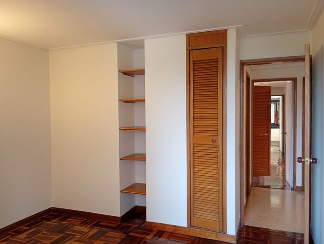 Apartamento de 3 alcobas en arriendo en El Poblado, Medellín, 150 m² · foto 13 de 19