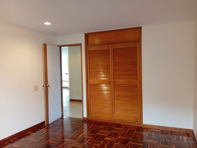 Apartamento de 3 alcobas en arriendo en El Poblado, Medellín, 150 m² · foto 14 de 19