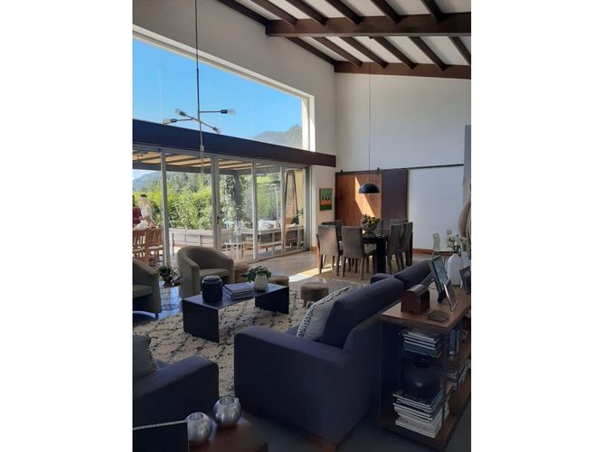 Casa de 4 alcobas en venta en Vía Las Palmas, Medellín · foto 2 de 13