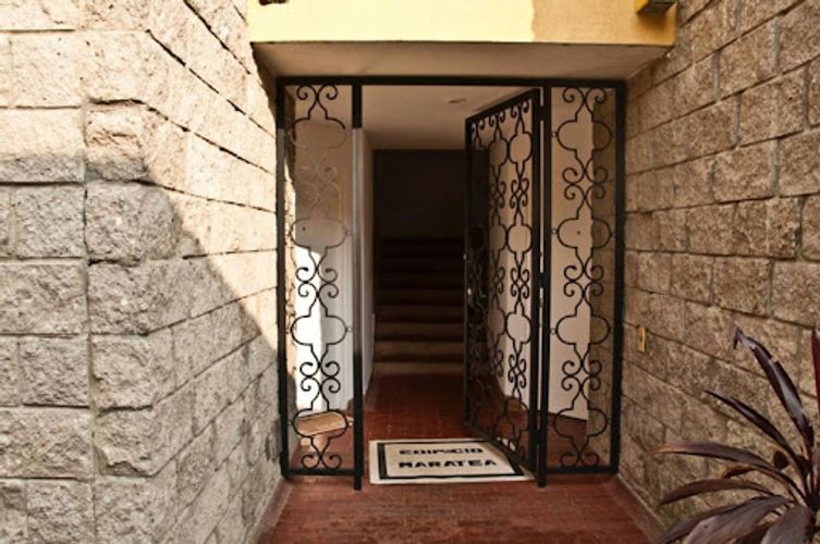 Apartamento de 3 alcobas en venta en El Contador, Bogotá, 134 m² · foto 2 de 19