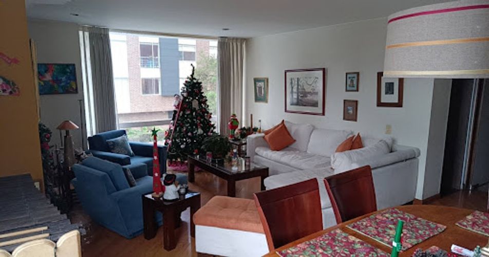 Apartamento de 3 alcobas en venta en El Contador, Bogotá, 134 m² · foto 4 de 19