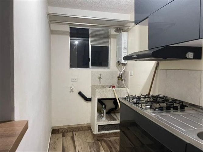 Apartamento de 3 alcobas en venta en Fac, Madrid, 55 m² · foto 3 de 18