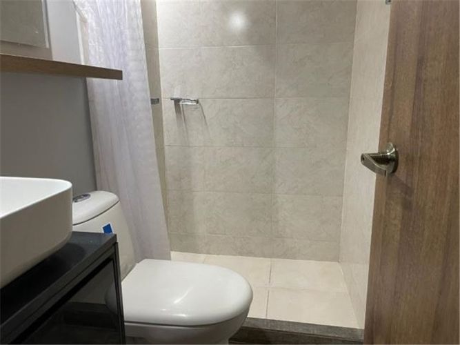 Apartamento de 3 alcobas en venta en Fac, Madrid, 55 m² · foto 4 de 18