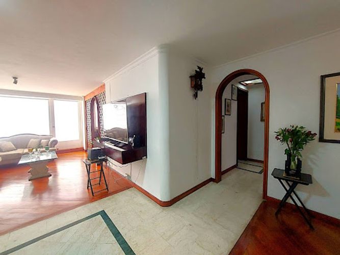 Apartamento de 2 alcobas en venta en Santa Paula, Bogotá, 126 m² · foto 4 de 24