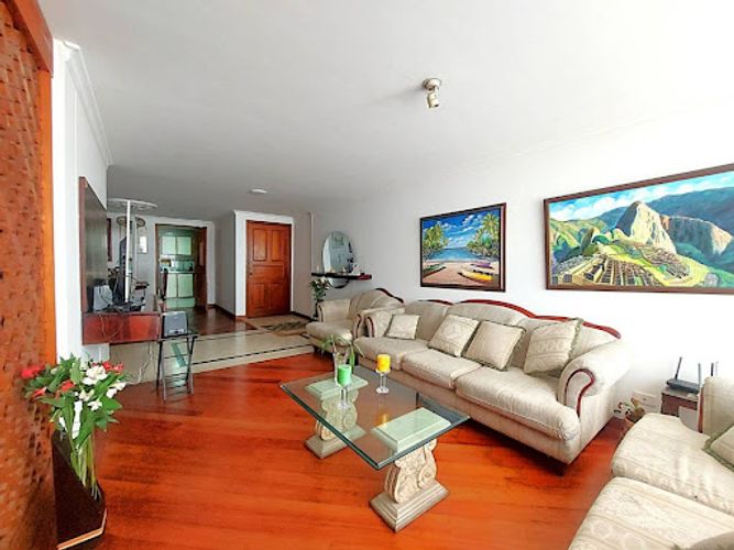 Apartamento de 2 alcobas en venta en Santa Paula, Bogotá, 126 m² · foto 5 de 24